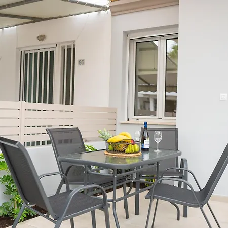 Casa Irene Apartment *